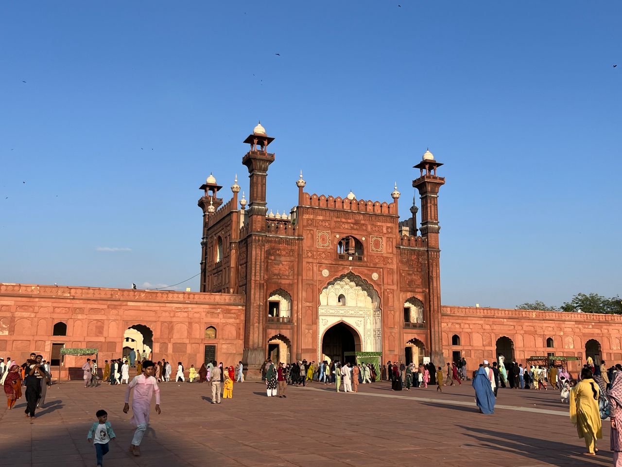 Badshahi Mosque red sandstone facade on a Lahore full day city tour